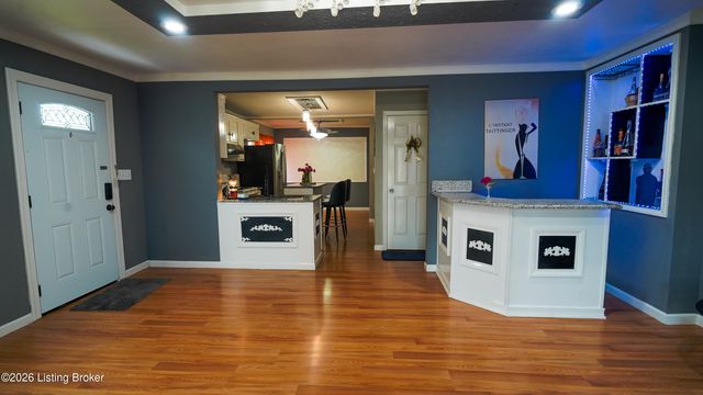 3319 Farnsley Rd, Louisville, KY 40216