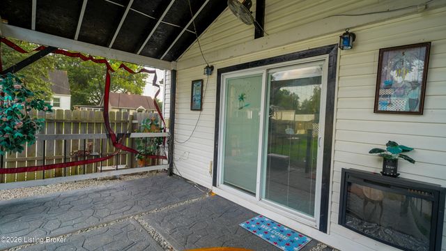 3319 Farnsley Rd, Louisville, KY 40216