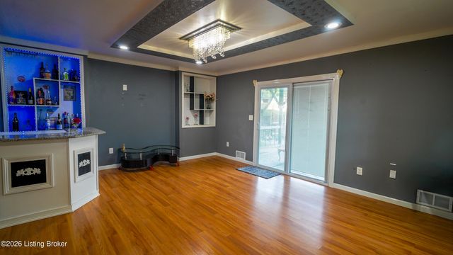 3319 Farnsley Rd, Louisville, KY 40216