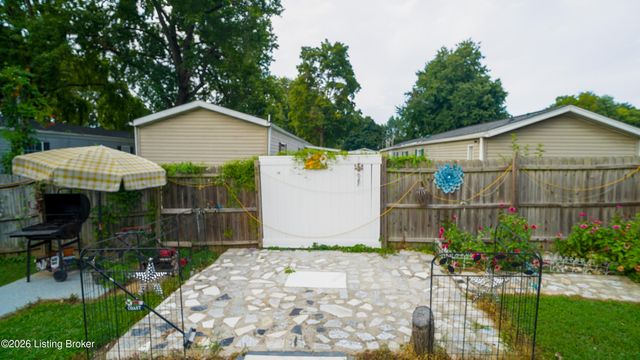 3319 Farnsley Rd, Louisville, KY 40216