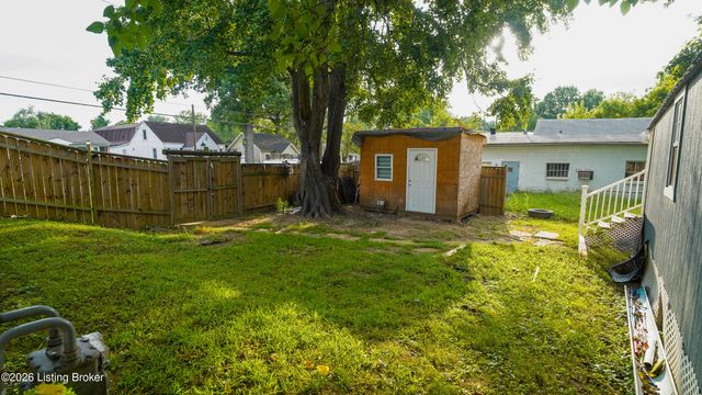 3319 Farnsley Rd, Louisville, KY 40216