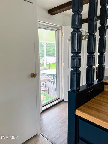 613 Painter Creek Road, Bristol, TN 37620