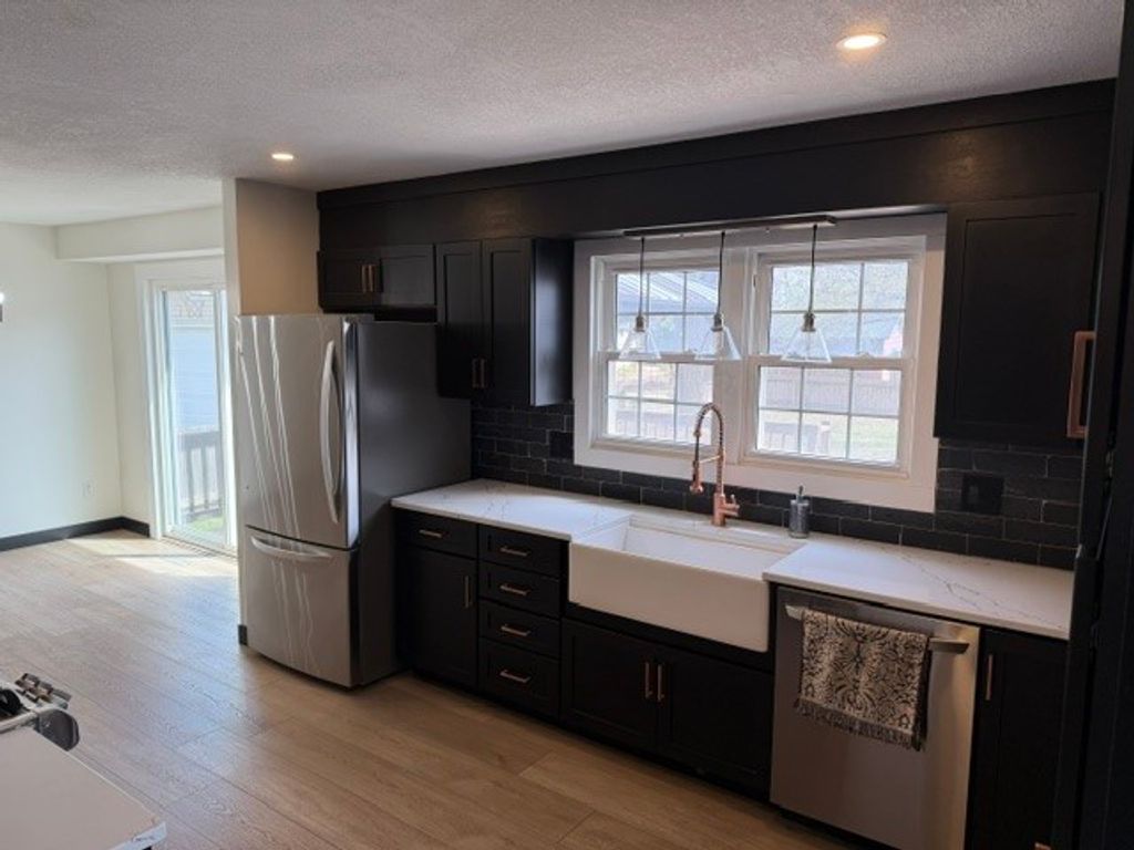 527 Village Court, Altoona, IA 50009