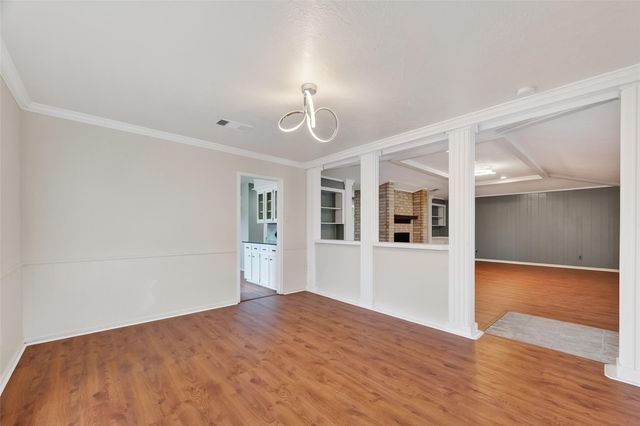 1002 Parkstead Drive, Seabrook, TX 77586