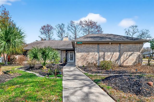 1002 Parkstead Drive, Seabrook, TX 77586