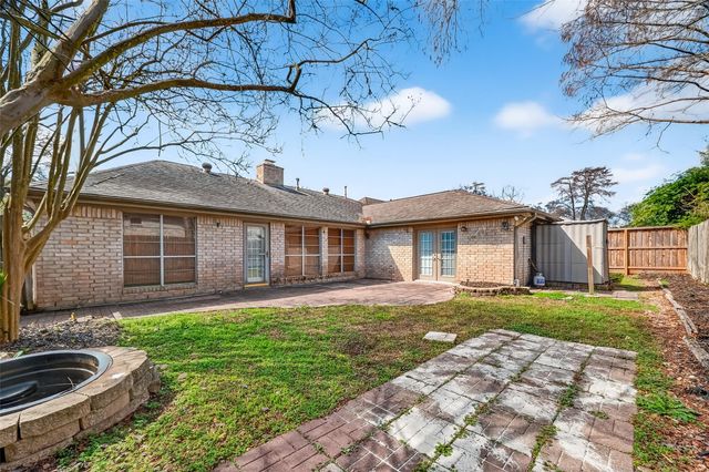 1002 Parkstead Drive, Seabrook, TX 77586