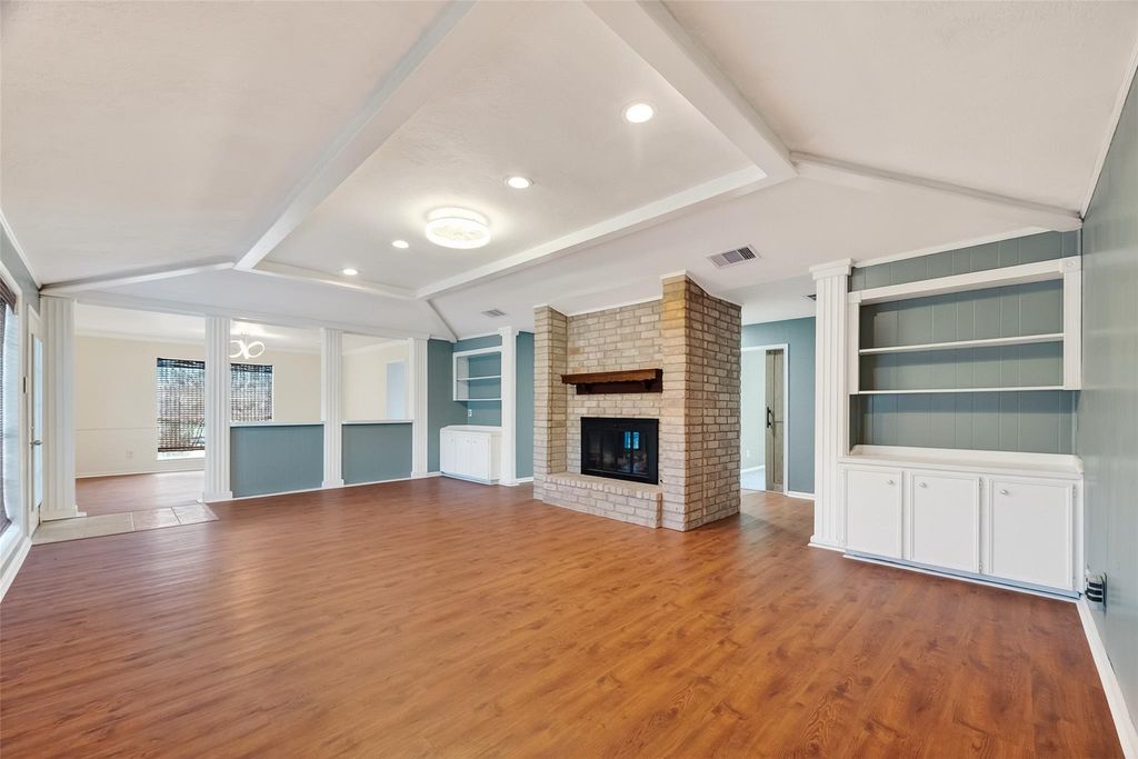 1002 Parkstead Drive, Seabrook, TX 77586