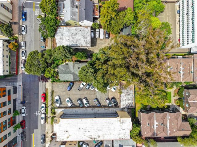 2009 Berkeley Way, Berkeley, CA 94704