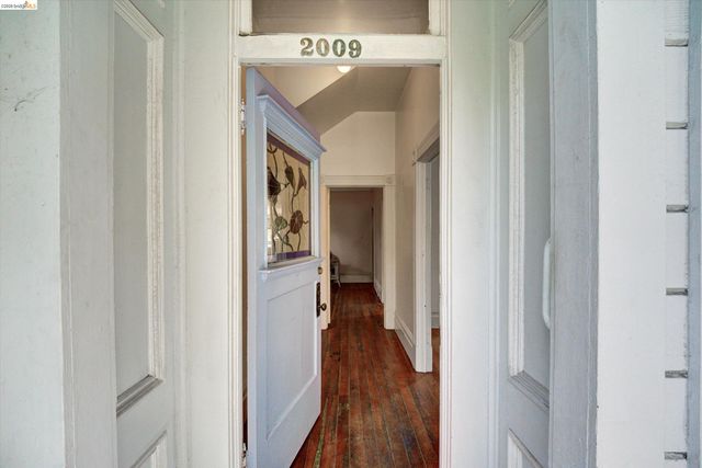 2009 Berkeley Way, Berkeley, CA 94704