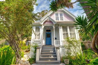 2009 Berkeley Way, Berkeley, CA 94704