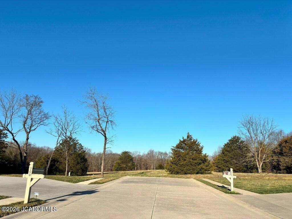 TBD DOVER DR., Holts Summit, MO 65043