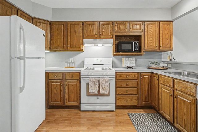 1086 Amberwood West Drive, Byron Center, MI 49315