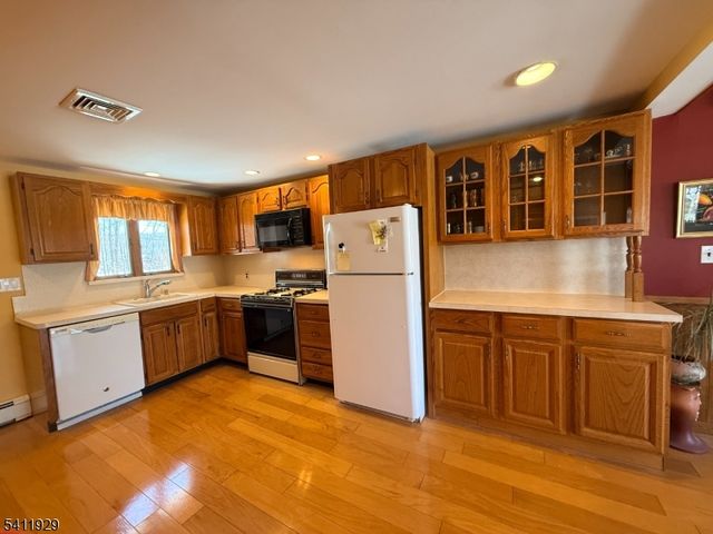 32 Clayton Rd, West Milford Twp., NJ 07421