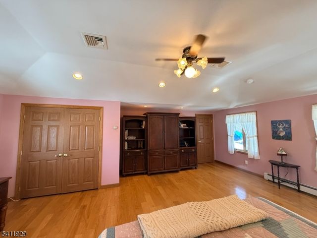 32 Clayton Rd, West Milford Twp., NJ 07421