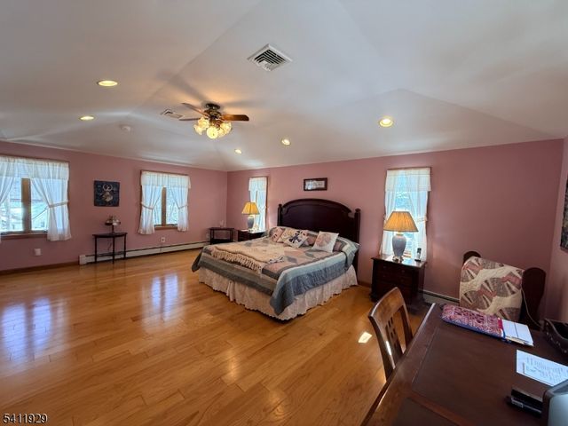 32 Clayton Rd, West Milford Twp., NJ 07421