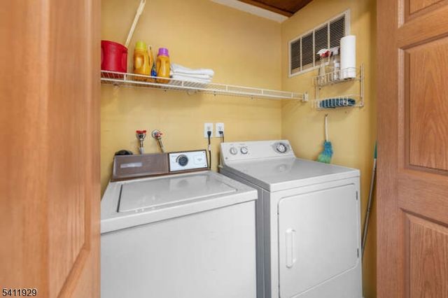 32 Clayton Rd, West Milford Twp., NJ 07421