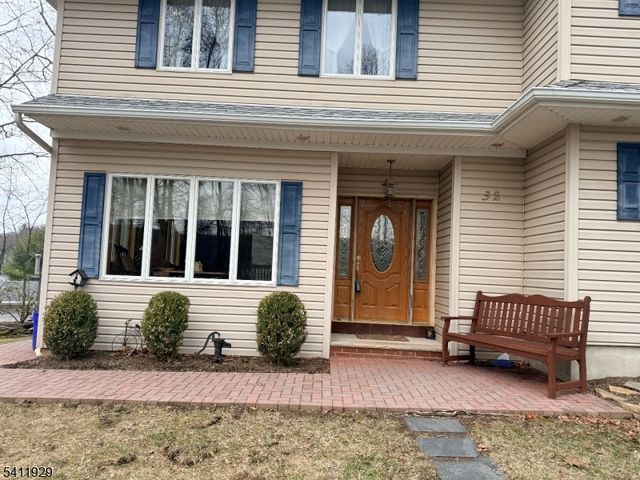 32 Clayton Rd, West Milford Twp., NJ 07421