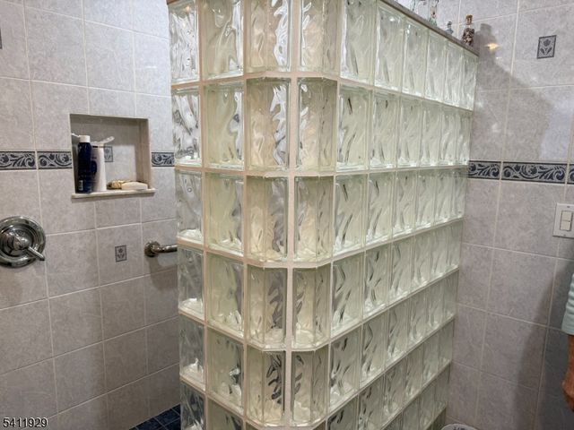 32 Clayton Rd, West Milford Twp., NJ 07421