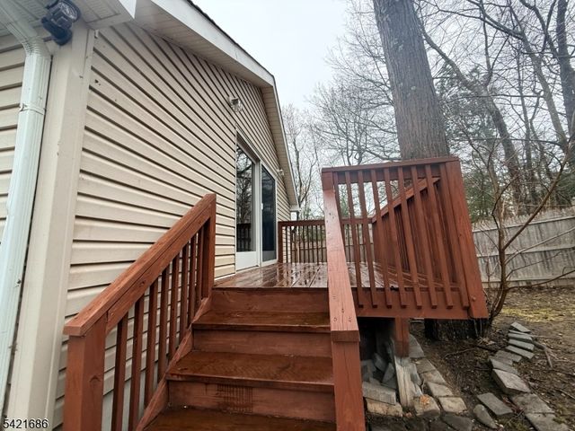 32 Clayton Rd, West Milford Twp., NJ 07421