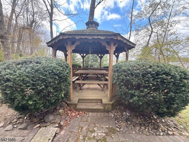 32 Clayton Rd, West Milford Twp., NJ 07421