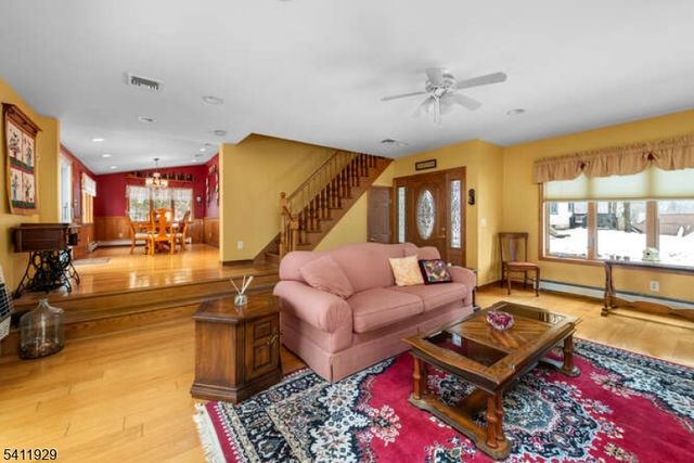 32 Clayton Rd, West Milford Twp., NJ 07421