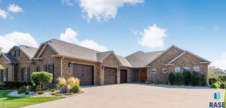 7502 S Grand Arbor Ct Court, Sioux Falls, SD 57108