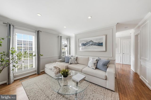 2304 LOCUST RIDGE CT, Falls Church, VA 22046
