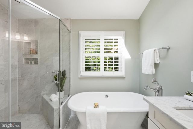 2304 LOCUST RIDGE CT, Falls Church, VA 22046