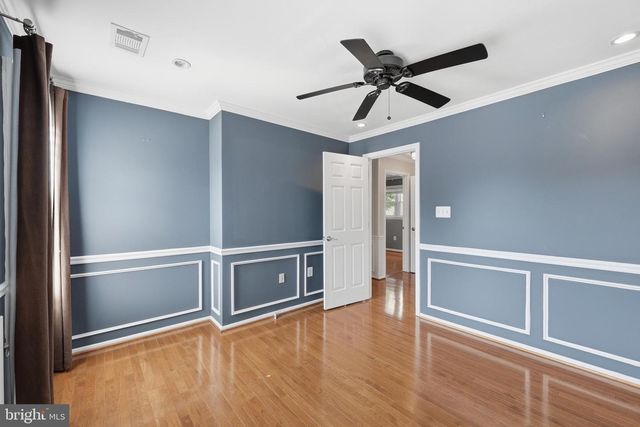 2304 LOCUST RIDGE CT, Falls Church, VA 22046