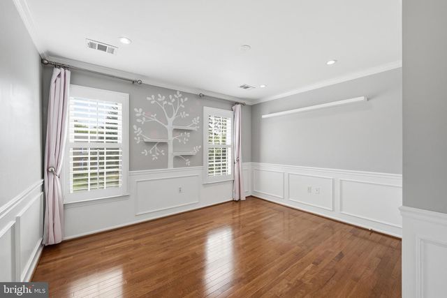 2304 LOCUST RIDGE CT, Falls Church, VA 22046