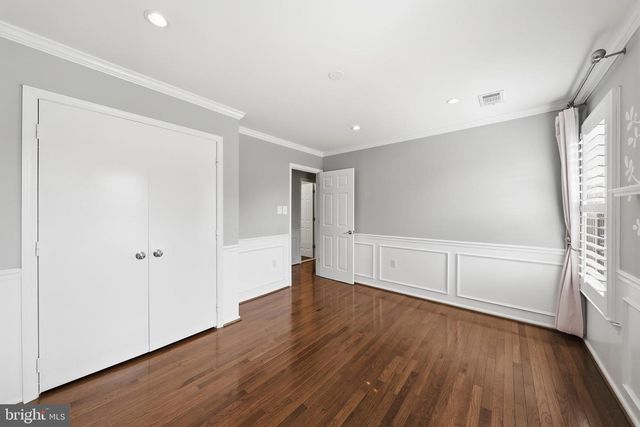 2304 LOCUST RIDGE CT, Falls Church, VA 22046
