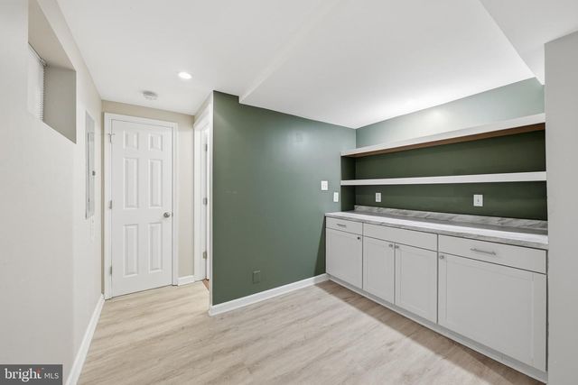 2304 LOCUST RIDGE CT, Falls Church, VA 22046