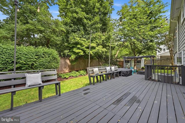 2304 LOCUST RIDGE CT, Falls Church, VA 22046