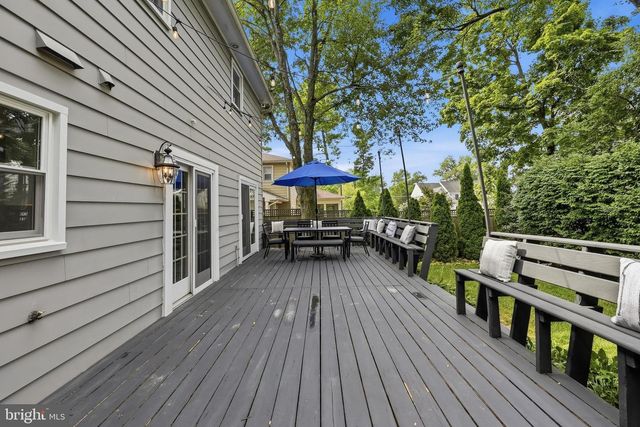2304 LOCUST RIDGE CT, Falls Church, VA 22046