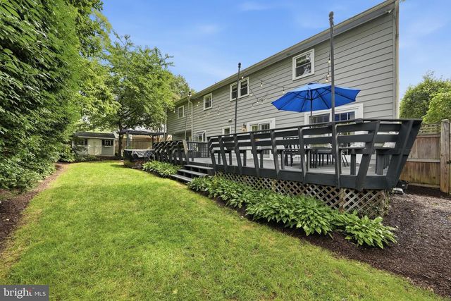 2304 LOCUST RIDGE CT, Falls Church, VA 22046