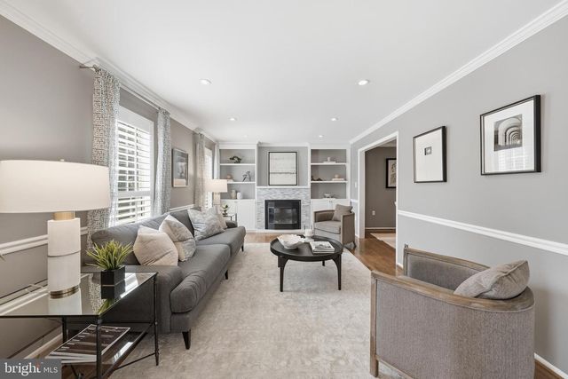 2304 LOCUST RIDGE CT, Falls Church, VA 22046