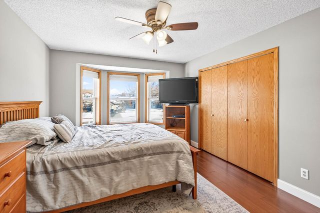 7017 Setzler Parkway, Brooklyn Park, MN 55445