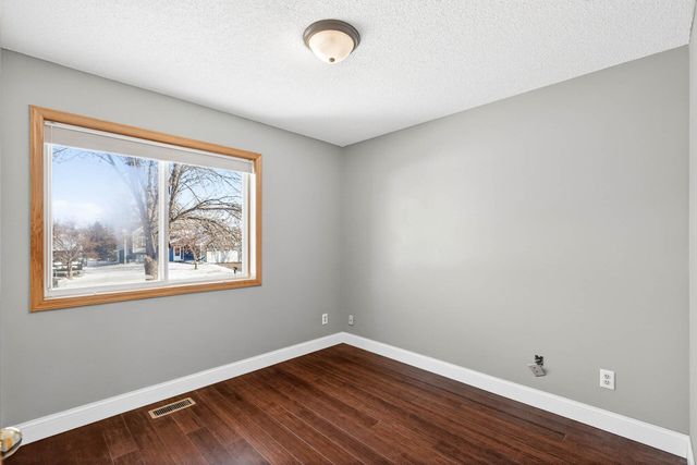 7017 Setzler Parkway, Brooklyn Park, MN 55445