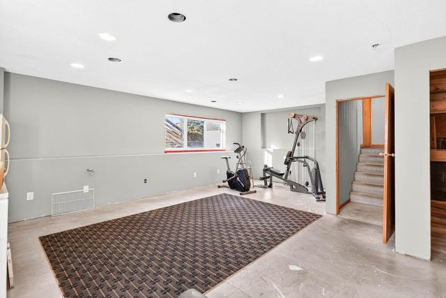 7017 Setzler Parkway, Brooklyn Park, MN 55445