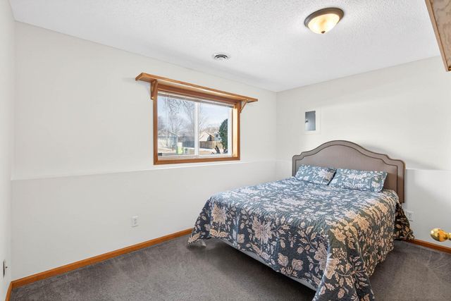 7017 Setzler Parkway, Brooklyn Park, MN 55445