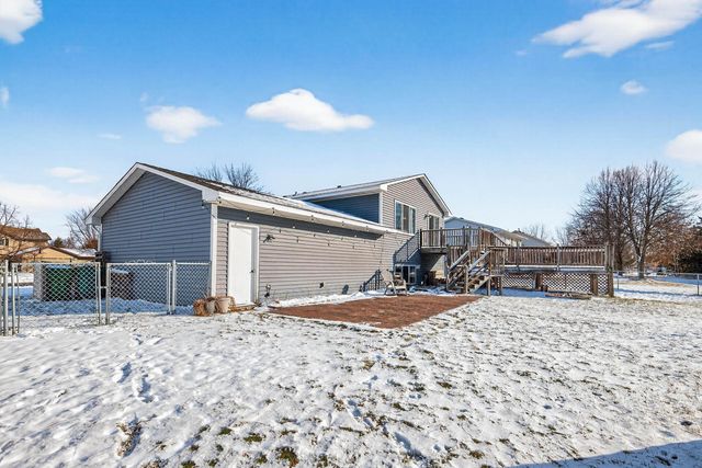 7017 Setzler Parkway, Brooklyn Park, MN 55445