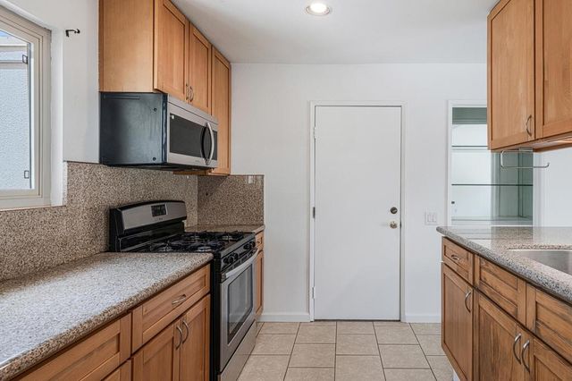 1350 E Gem Circle, Palm Springs, CA 92262