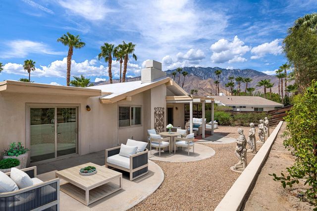 1350 E Gem Circle, Palm Springs, CA 92262