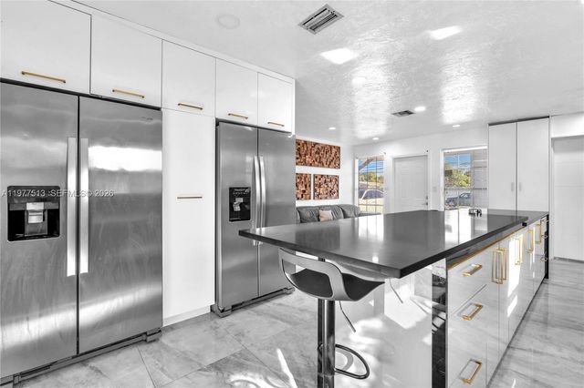 7151 Taft Street, Hollywood, FL 33024