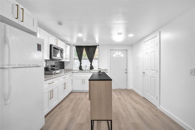 7151 Taft Street, Hollywood, FL 33024