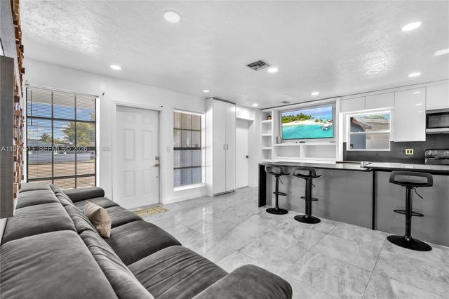 7151 Taft Street, Hollywood, FL 33024