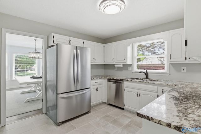 1119 Chesterfield Road SE, Huntsville, AL 35803