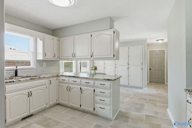 1119 Chesterfield Road SE, Huntsville, AL 35803