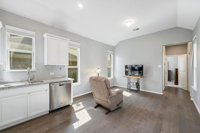2032 Sauterne DR, Leander, TX 78641