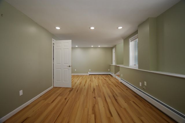 228 Cushing Road, Newmarket, NH 03857